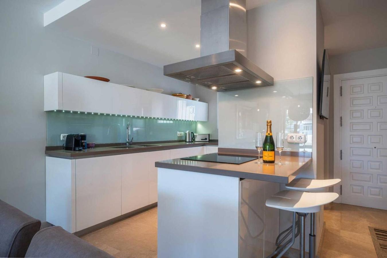 3 Bedroom Retreat Puente Apartment *