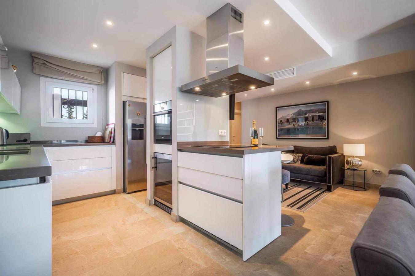3 Bedroom Retreat Puente Apartment *